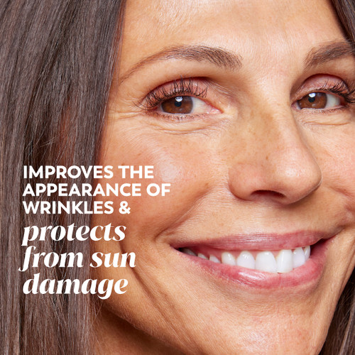 Improves the appearance of wrinkles and protects from sun damage.